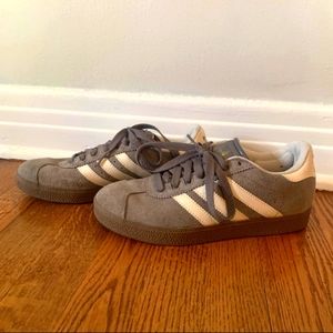 Adidas suede grey campus size 7 men / 40 EU unisex